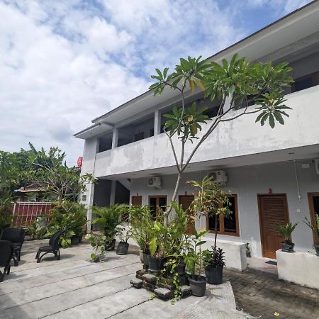 Rumah Pagar Merah Homestay Yogyakarta Exteriör bild